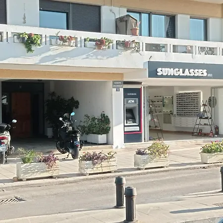 Lejlighed Beachfront Apartment!