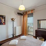 Beachfront Apartment! *